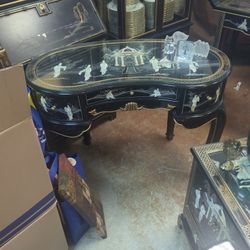 Asian Mother Of Pearl Small Desk/Makeup 