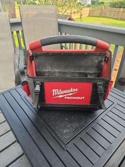 Milwaukee pack out bag