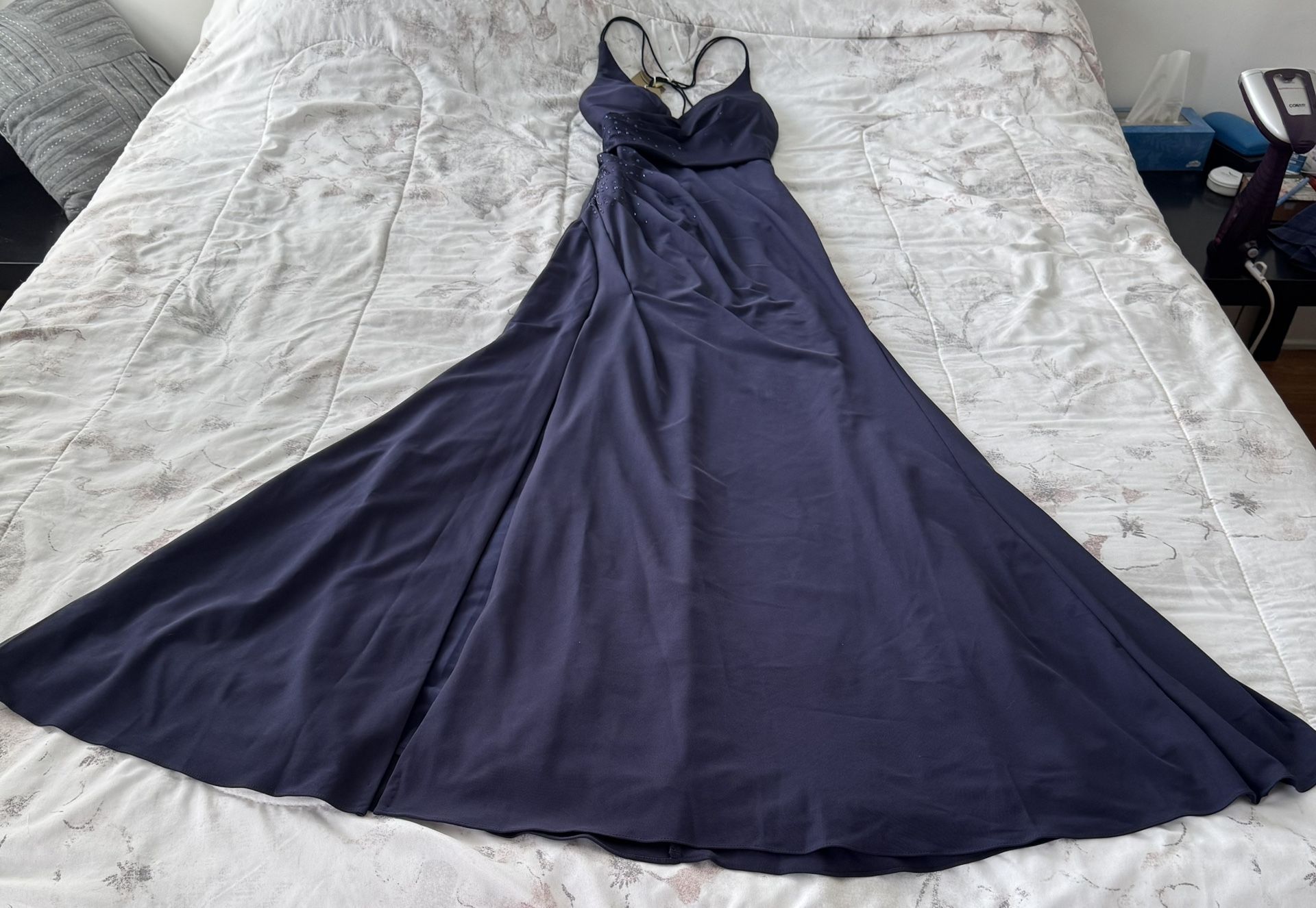 petite emerald green dress Ladivine 9245 Elegant Embellished Tulle A-line Mini / 2XL This metallic shimmer gown M910 Reiss - Ivory/blue Scarf-Print Dress style:Dress with Bow