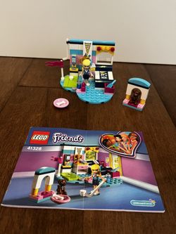 LEGO Friends Stephanie’s Bedroom