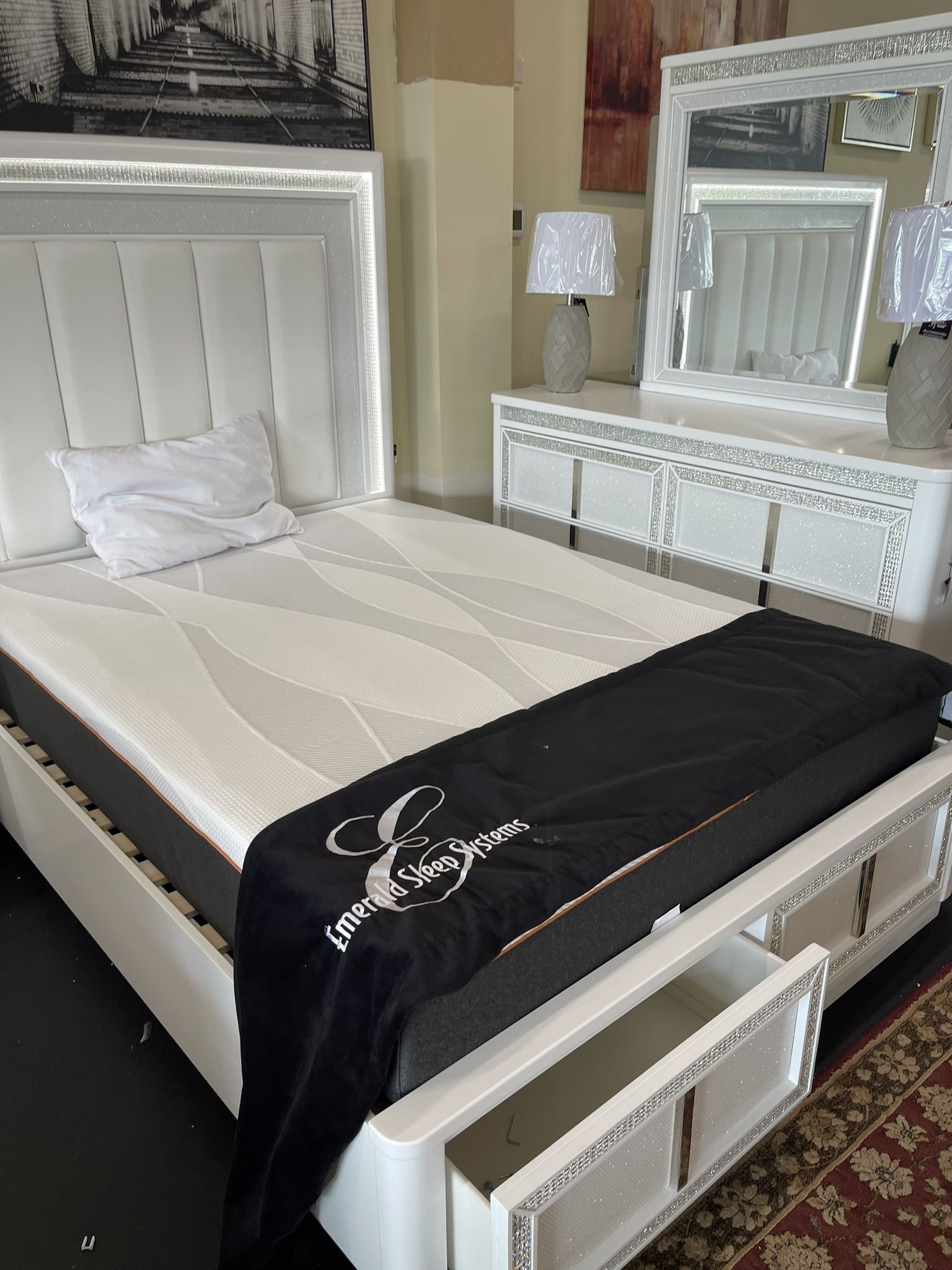 Queen Bed Room Set( Includes Queen Bed Frame, Dresser, Mirror, 1 Night Stand On Sale