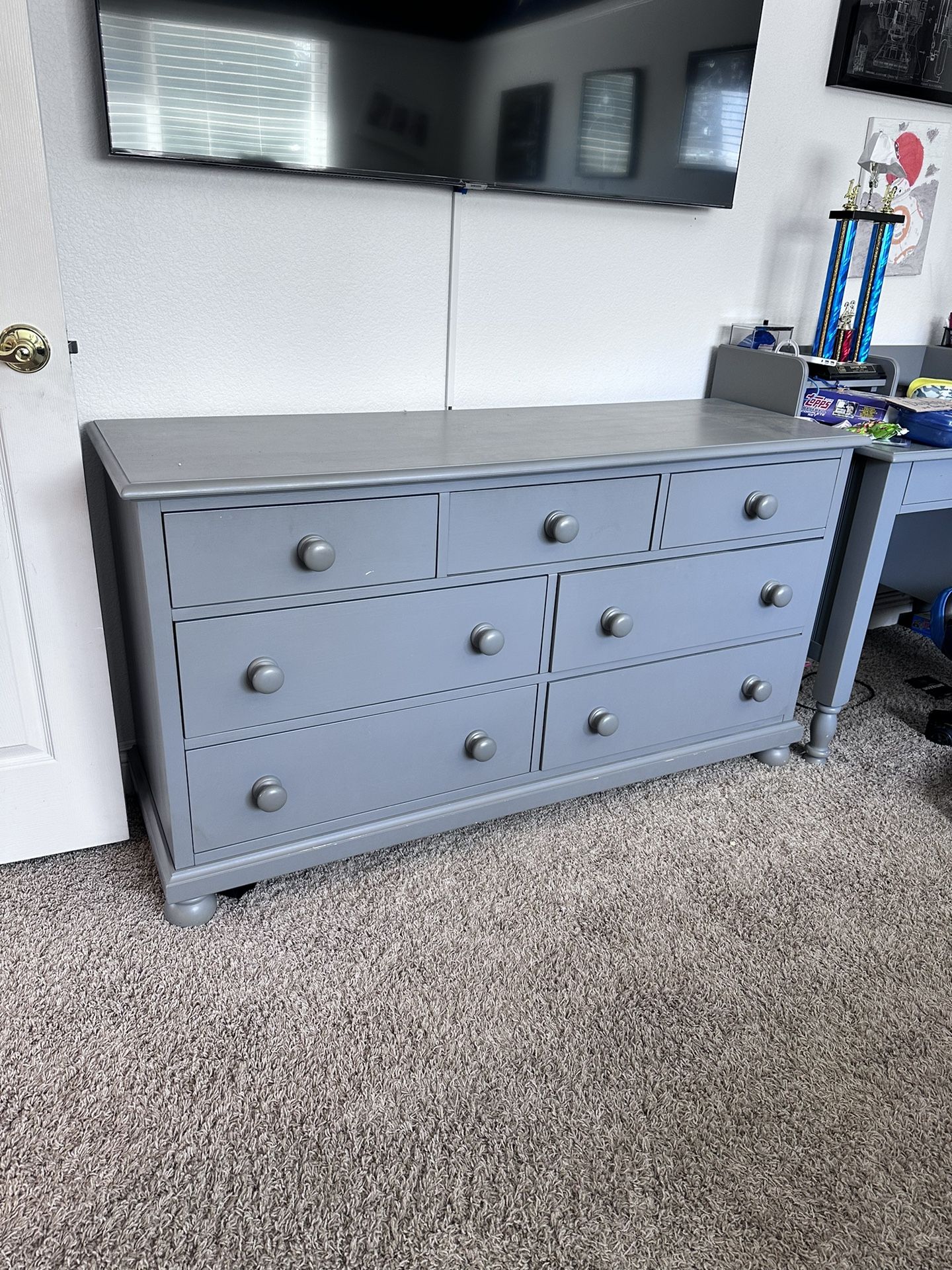 Pottery barn Kids Dresser