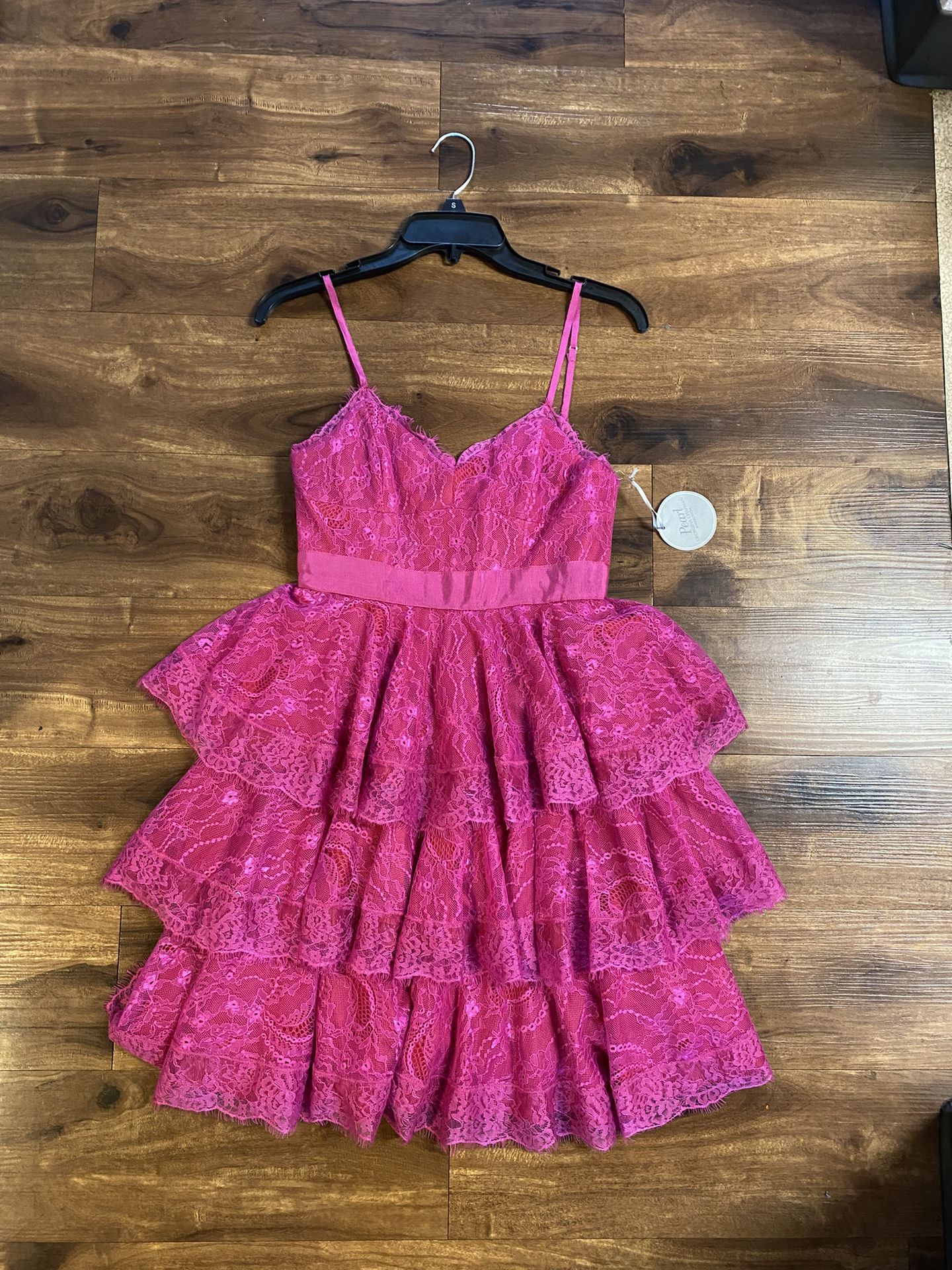 Brand New Woman’s Pearl Georgina Chapman of Marchesa brand Pink Dress