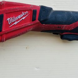 Milwaukee 2471-20 M12 Cordless Copper Tubing Cutter (Tool Only) 