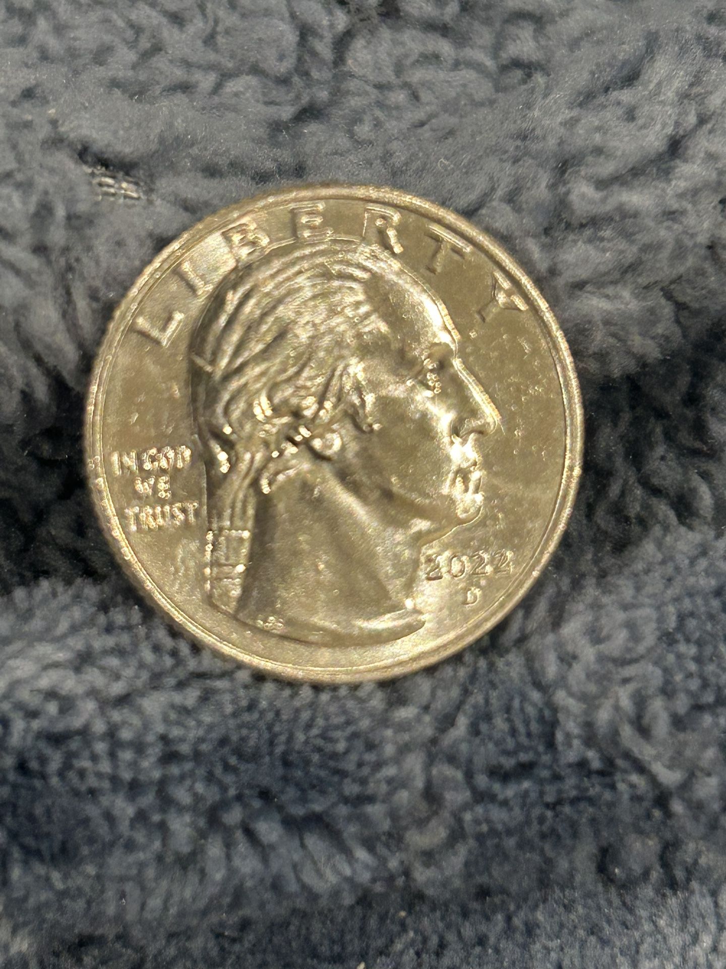 Rare  2022 Error Voto Para La Mujer  Coin , Excellent Condition 