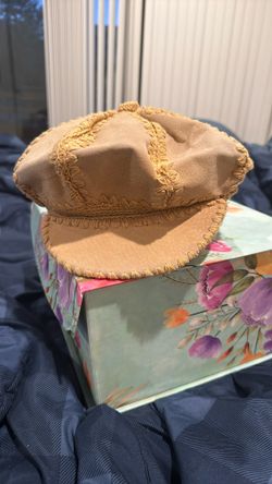 Vintage Suede & Crochet Beret Cap – Boho Western Style (Tan)