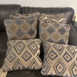 Decorative Couch Pillows 