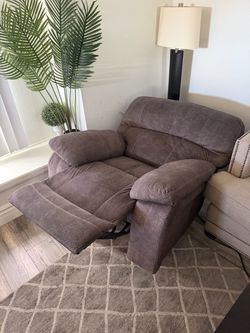 Stylish Grey Electric Recliner Chair – Comfortable & Modern