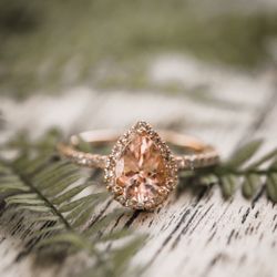 8X6MM Pear Morganite and Diamond Bridal Set Ring set in 10KT Rose Gold