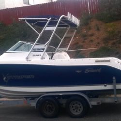 2005 Seaswirl Striper 2101DC