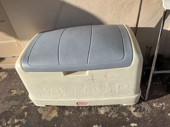 Kids Little Tykes Toy Box