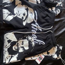 Asaali sweats size medium