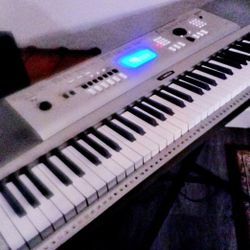 YAMAHA PORTAGRAND 