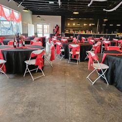 Table Cloths And Chair Bows