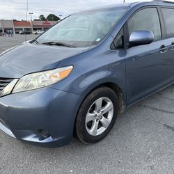 2014 Toyota Sienna