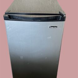 Mini Refrigerator 