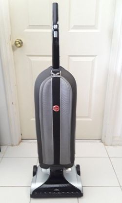 Hoover Platinum Bagged Upright Vacuum cleaner