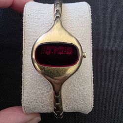 VTG Hamilton 901 Red Led 24mm Digital Gold Tone 990576 Watch For Parts Or Repair