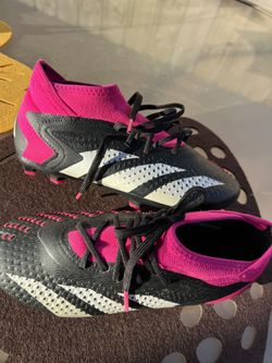 Adidas Girls/Boys Soccer Cleats