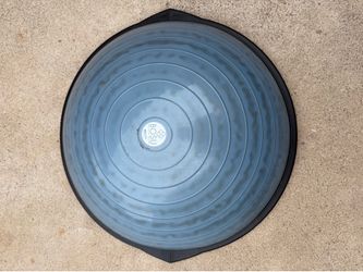 BOSU Balance Trainer – Core / Stability Training