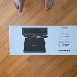 Crosley Voyager portable Turntable 