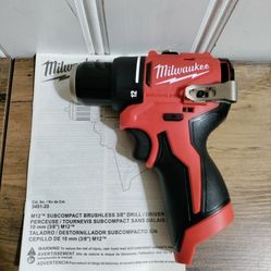 M12 Milwaukee Lithium-Ion Subcompact Brushless Cordless 3/8 in. Drill Driver (Tool-Only)