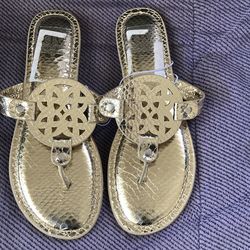 Sandals  size  5.5  new