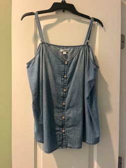 Women’s XL tank tops