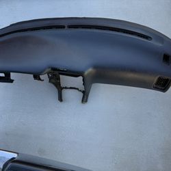 MR2 Parts Dashboard