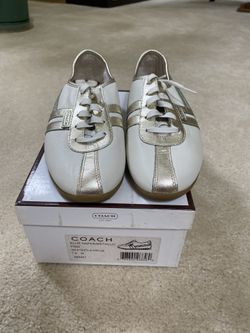 Brand new never worn coach sneakers