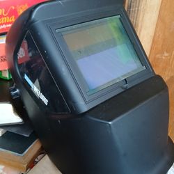 Chicago Electric Auto Darkening Welding Helmet