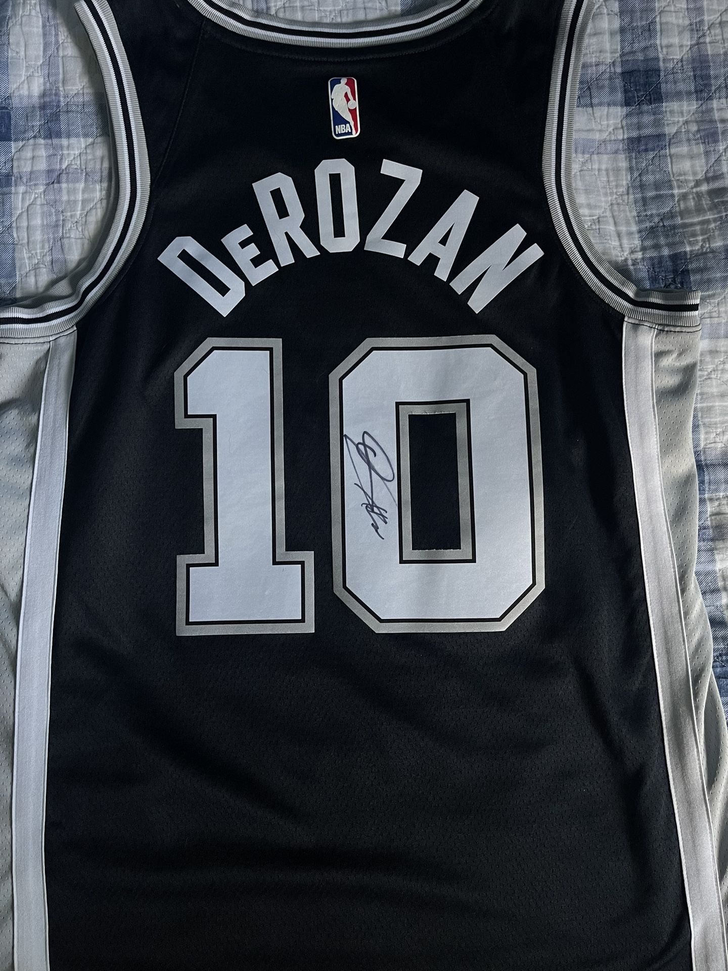 Demar Derozan Signed Jersey for Sale in San Antonio, TX OfferUp