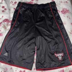 Adidas Men’s Size Large Basketball Shorts Chicago Bulls