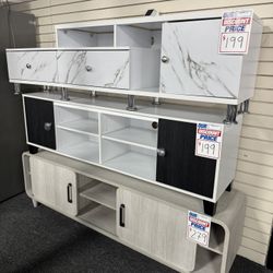 New TV Stand. 🚚WE DELIVER🚚