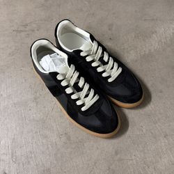 Steve Madden Black Dixon