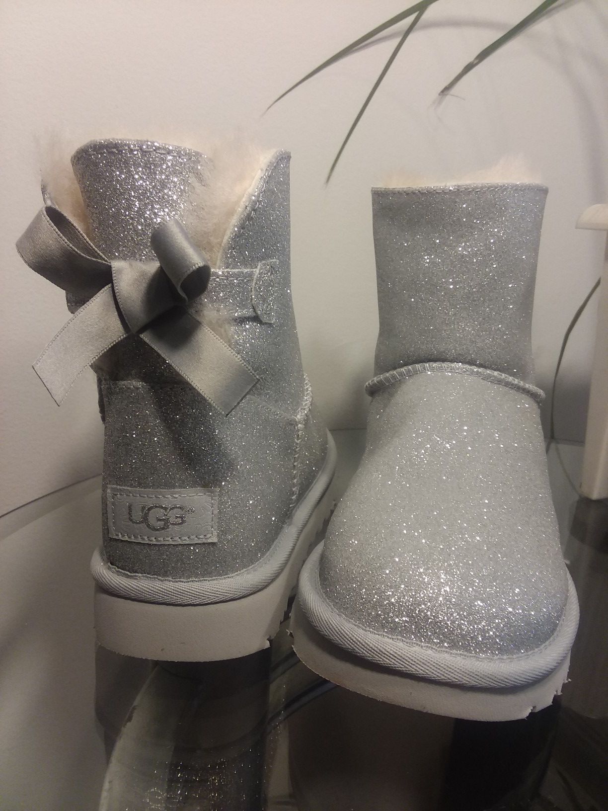 Ugg mini bailey bow sparkle glitter silver boots