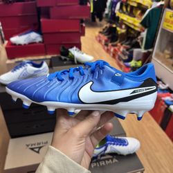 Nike Tiempo Legend Blue Size 9/9.5