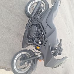 1985 Honda VF500F interceptor