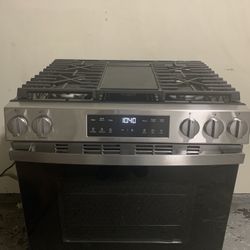 GE 5 Burner Slide In Gas Stove With Crisp Mode Feature 30”