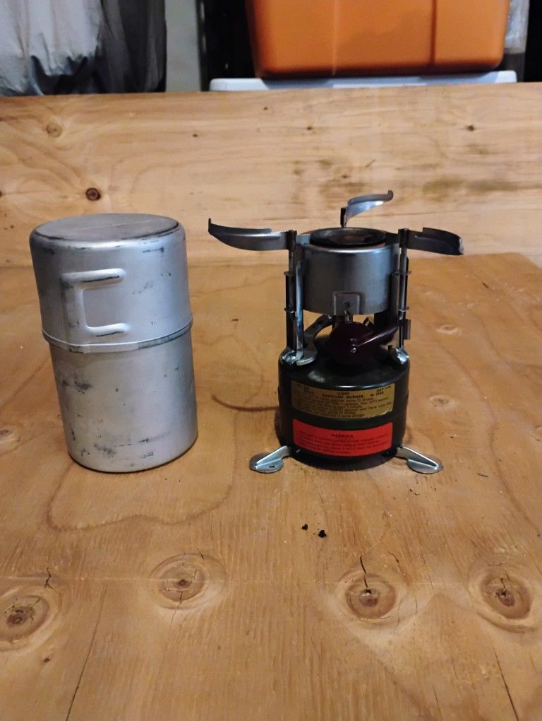 U.S. ARMY M1950 S.M.P. 1981 GASOLINE STOVE