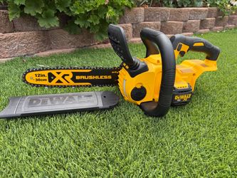 20V MAX 12 in. Cordless Battery Powered Chainsaw (Tool Only)