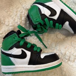 Jordan 1s size 4c