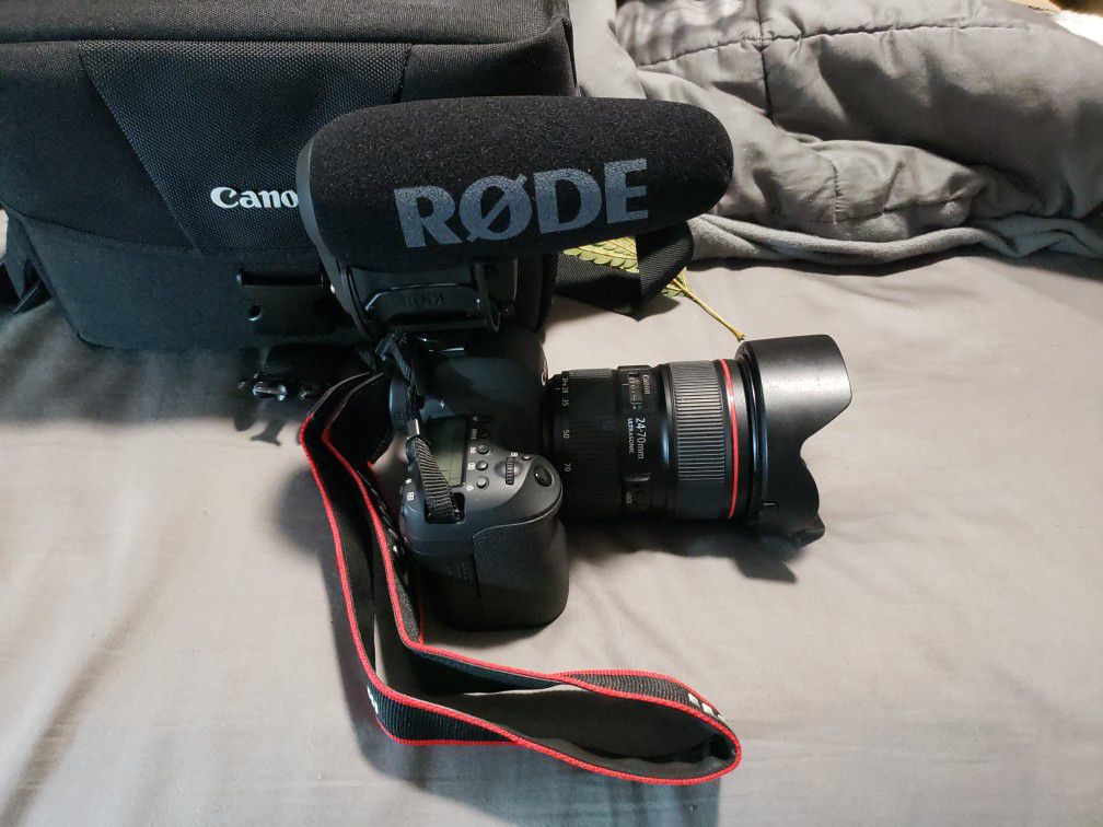 Canon 6 D With Rode Mic Pro,case Included  