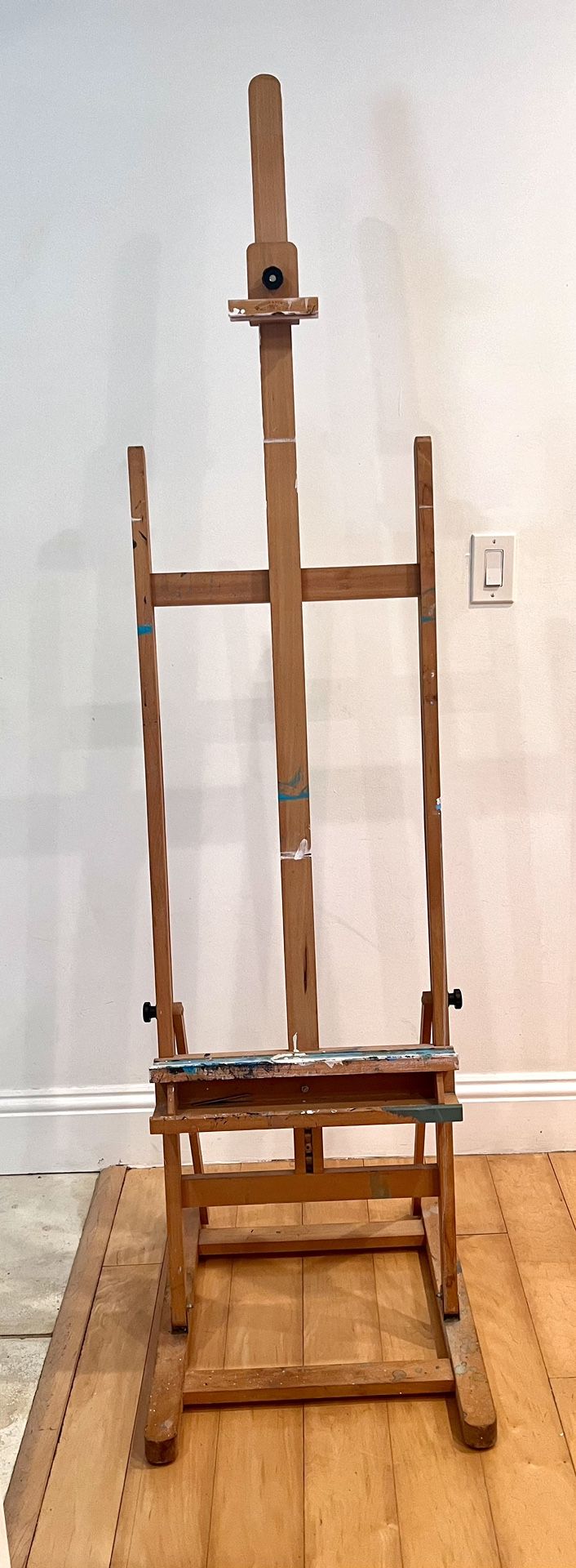 Artists Studio Easel