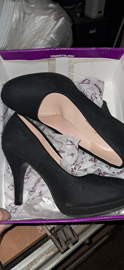 Black Suede Heels New 