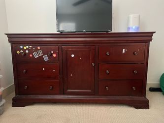 Free Dresser!!