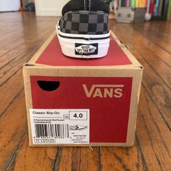 Vans - Brand New - Size 4