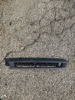 97-99 Corolla Grill