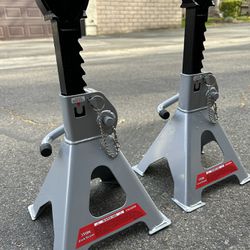 New 3Ton Jack Stands with  2 Secure Locks