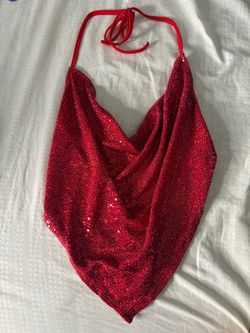 Red diamond top backless tie